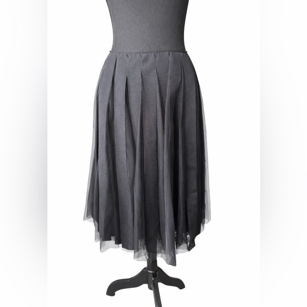 RED Valentino Pleated Tulle Overlay Skirt – Size 38 (US 2/4